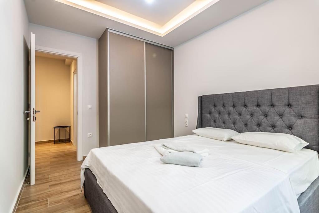 Pollys Place Apartment เอเธนส์ ภายนอก รูปภาพ